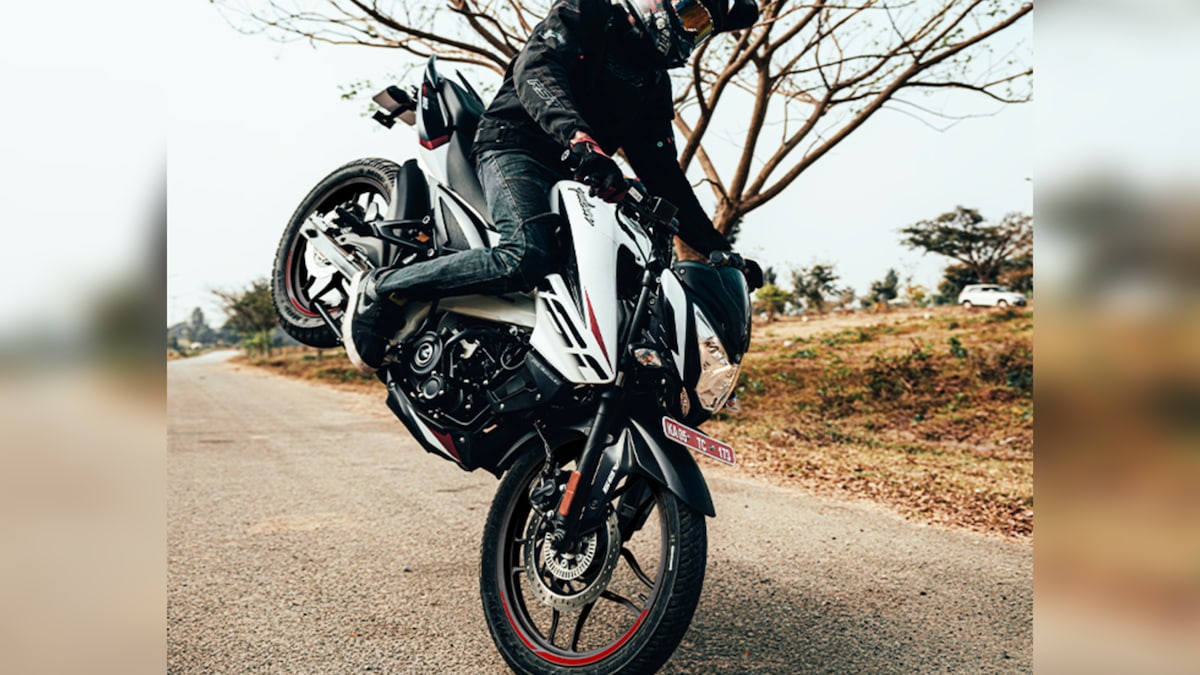 Bajaj Pulsar Elan, Pulsar Eleganz Names Trademarked in India