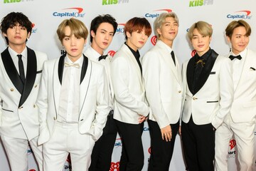 Here's How Much It Costs To Dress Like BTS At The Airport On The Way To Las  Vegas - Koreaboo