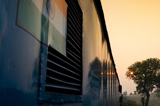 ö Indian Railways Ţ 14821 ԡ Jodhpur-Sabarmati Rail ѧ١¡ԡѹ 7 Ҥ֧ 22 Ҥ (Ҿ᷹: Shutterstock)
