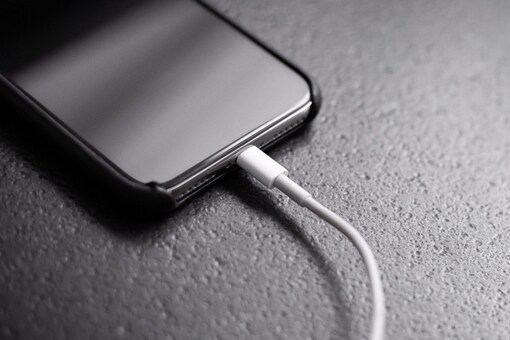 Apple May Need To Follow Android As Europe Makes USB Type-C Charger  Mandatory For Smartphones