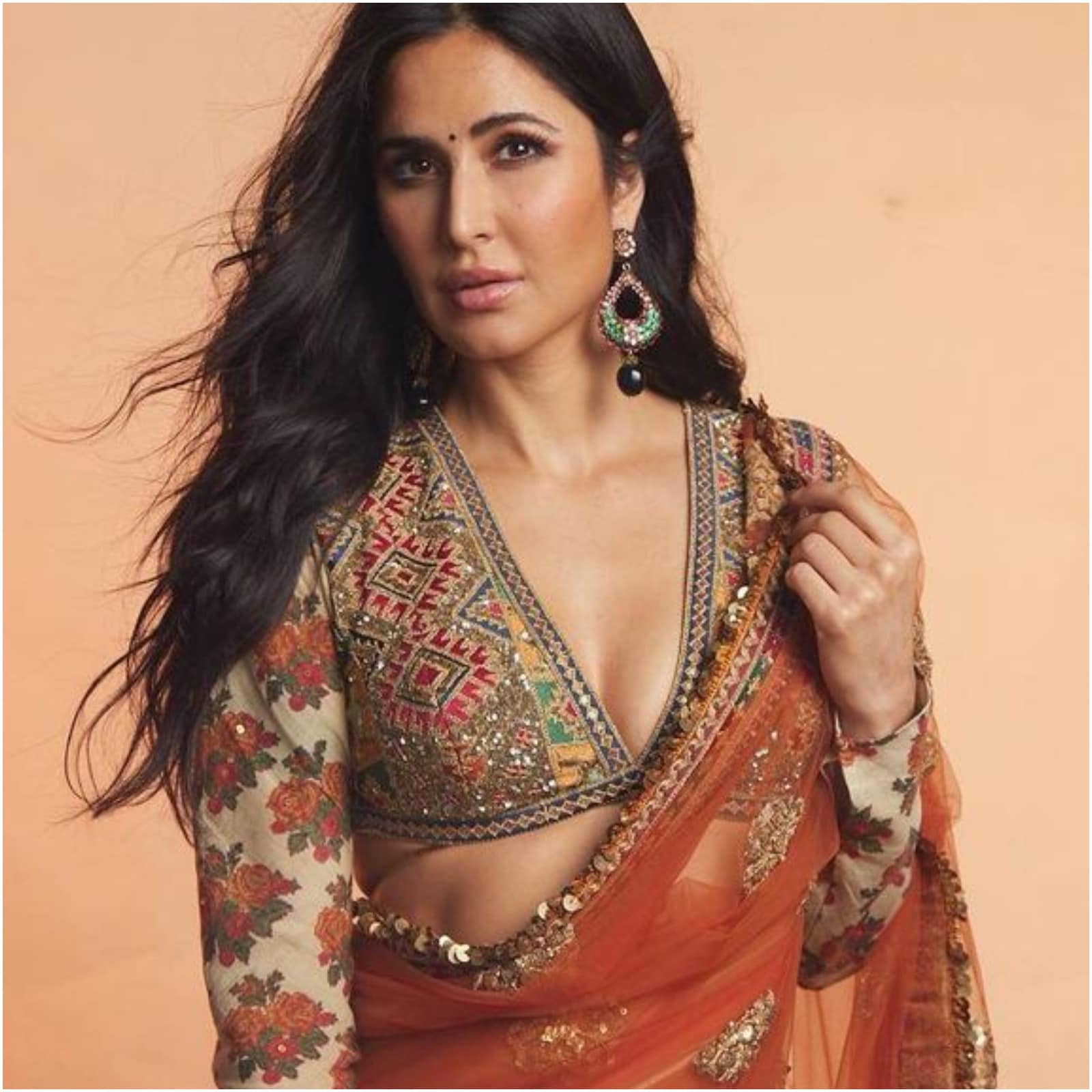 These 5 Celebrity-Inspired Sarees Are A Must-Have To Complete Your  Collection | HerZindagi