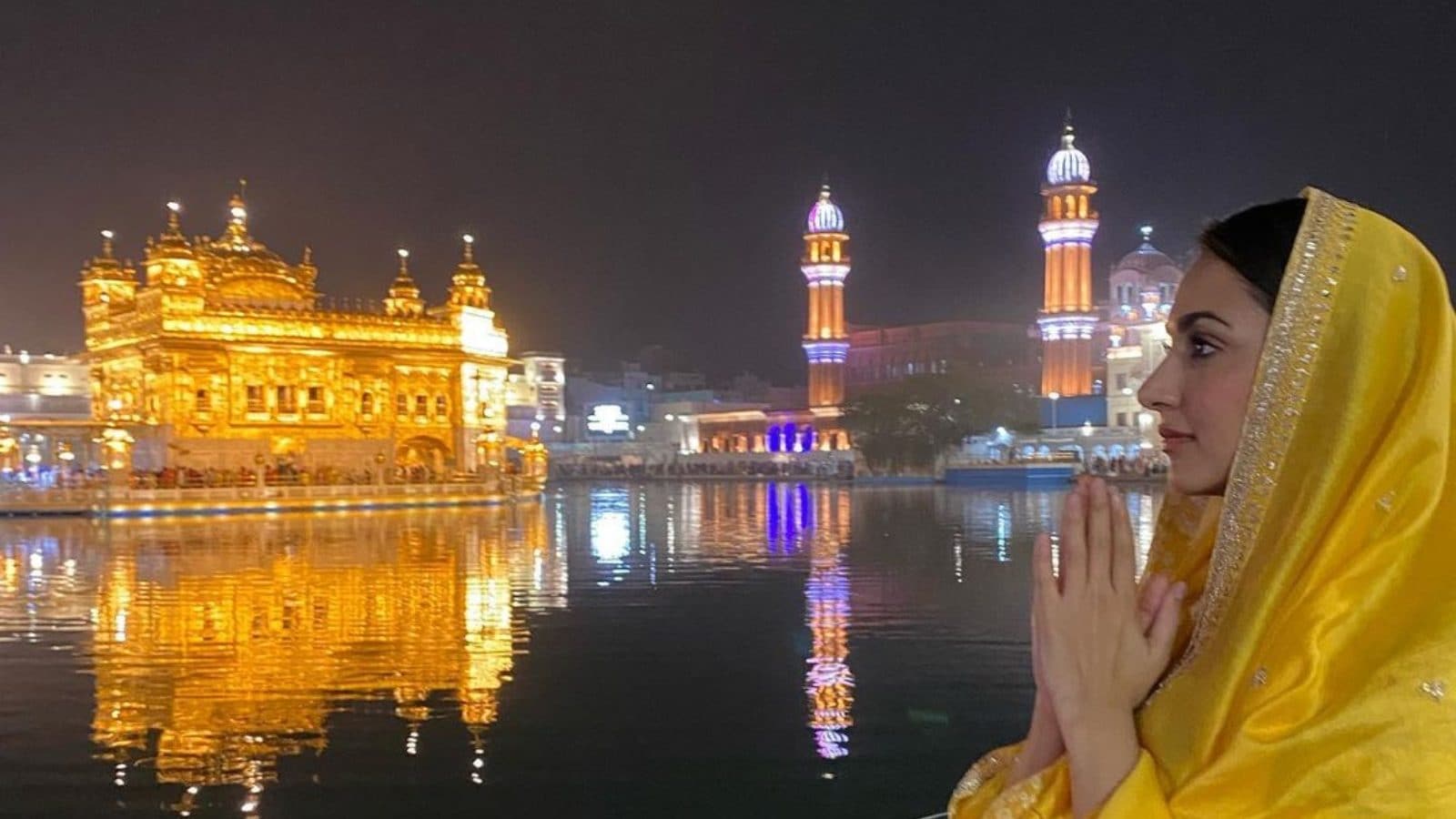 Kiara Advani Seeks Blessings at Amritsar's Golden Temple, Joins Ram Charan for RC 15 Shoot Kiara Advani Seeks Blessings at Amritsar's Golden Temple, Joins Ram Charan for RC 15 Shoot