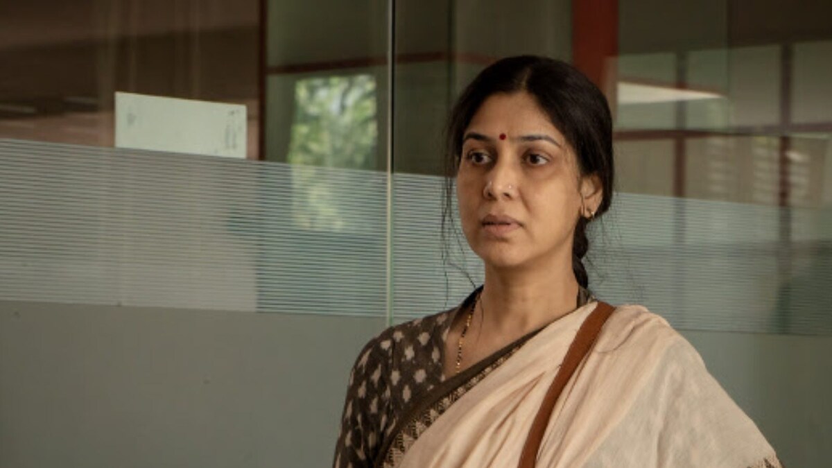 Mai Review: A Grieving Sakshi Tanwar Plays Miss Marple to Nail Daughter's Killers