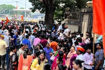 Shiv Sena Workers Camp Outside CM Thackeray's Residence 'Matoshri' Amid Hanuman Chalisa Controversy. See Pics