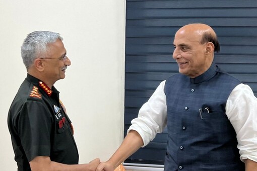 Gen Naravane called on President Ram Nath Kovind, who is the supreme commander of the armed forces. (Image: Rajnath Singh's Twitter handle)