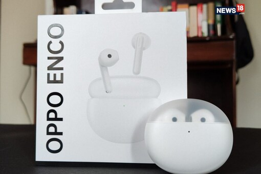 If you’re looking for truly wireless earbuds under Rs 2,500, the Oppo Enco Air 2 are worth checking out. (Image: Abhik Sengupta / News18)