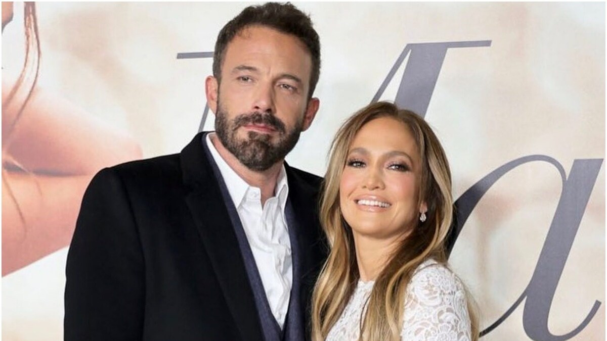 Jennifer Lopez-Ben Affleck Look at Beverly Hill Mansions After Engagement; Deets Inside