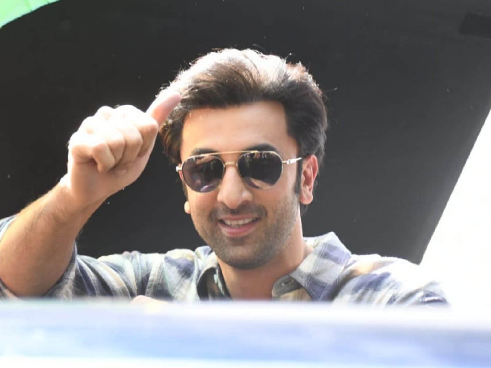 Smile, Pose, Repeat: Ranbir Kapoor's Day Out