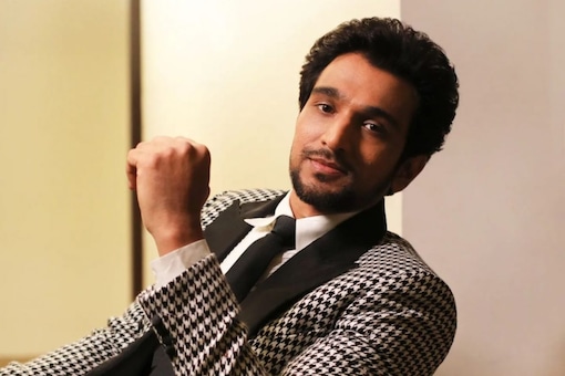 Pratik Gandhi will reportedly play a spy in an upcoming series