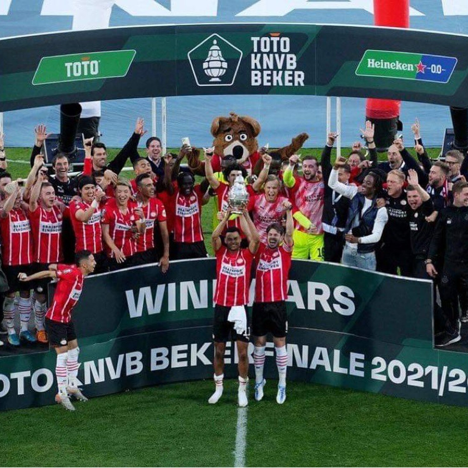  PSV reach KNVB Cup quarter-finals after 2-1 win over Telstar