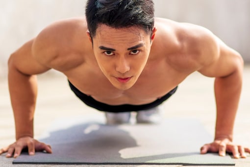 Every fitness enthusiast across the globe is well aware that a proper workout session is incomplete if it doesn’t include bouts of push-ups (Image: Shutterstock)
