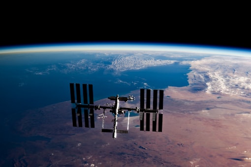 File photo of ISS orbiting Earth. (NASA / Shutterstock)