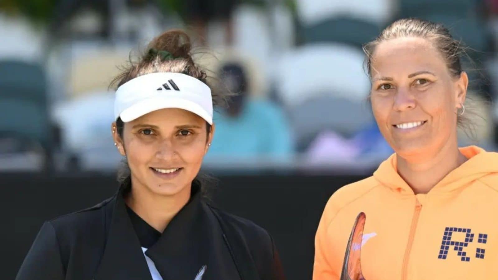 Sania Mirza and Partner Lucie Hradecka Lose in WTA Charleston Open Final -  News18