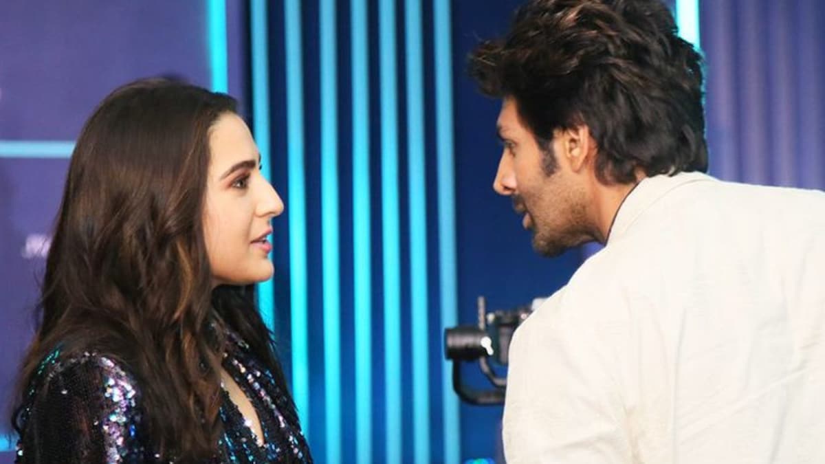 Sara Ali Khan And Kartik Aaryan Reunite Two Years After Rumoured Break Up, SarTik Fans Breakdown