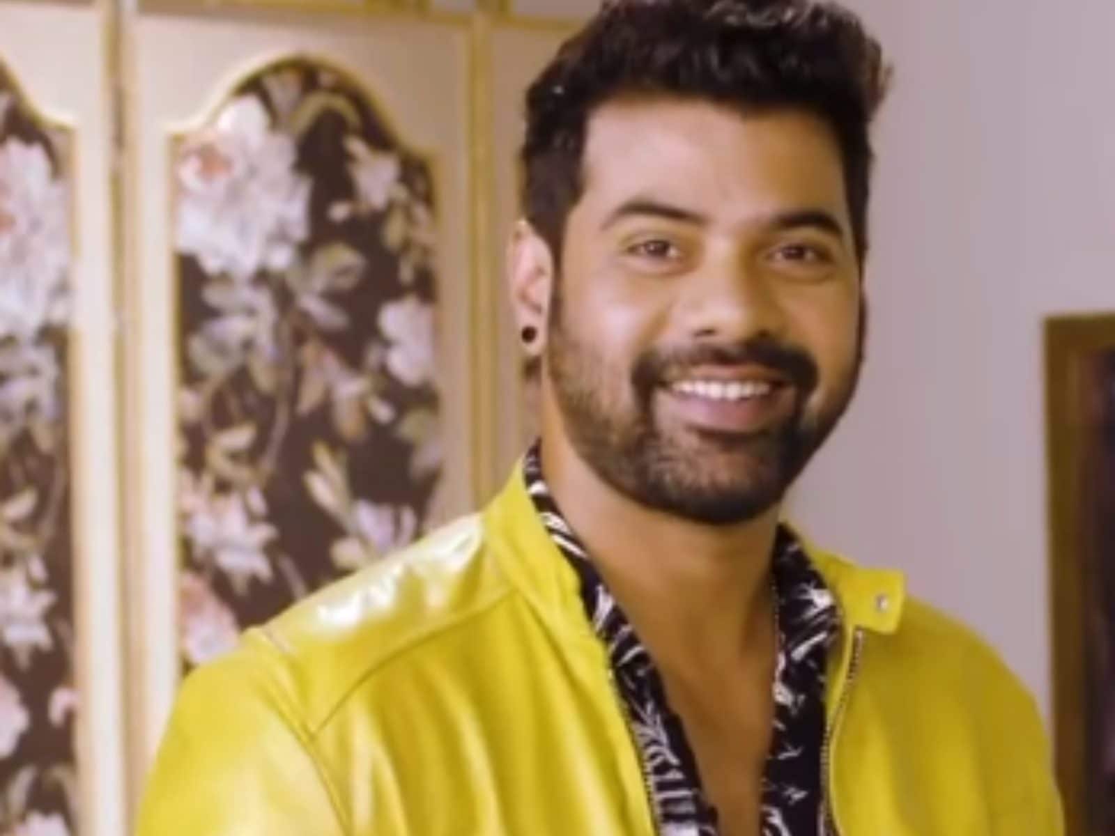 Shabir Ahluwalia Confirms Quitting Kumkum Bhagya, Says 'Moving On Was Obviously Not Easy' Shabir Ahluwalia Confirms Quitting Kumkum Bhagya, Says 'Moving On Was Obviously Not Easy'
