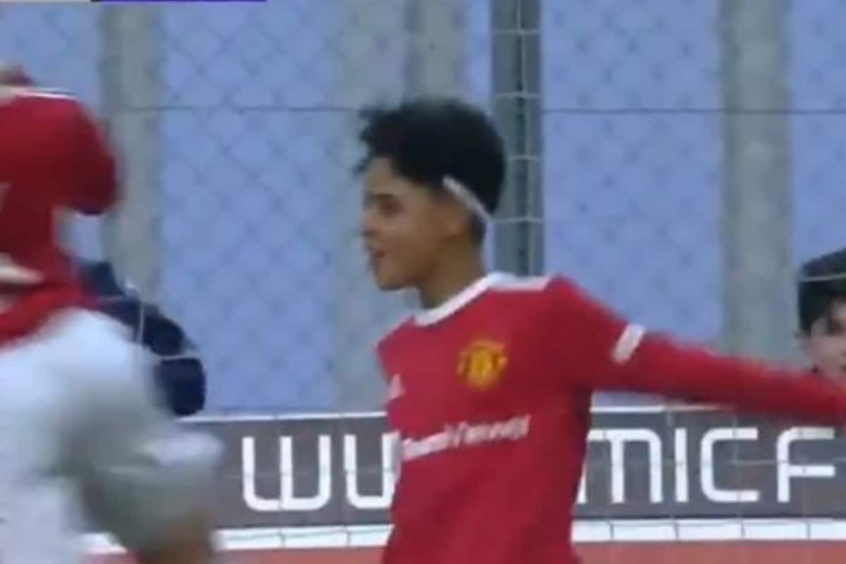 Cristiano Ronaldo Jr pulls out father's 'Siuuu' goal celebration after  scoring for Man United U12s - Manchester Evening News