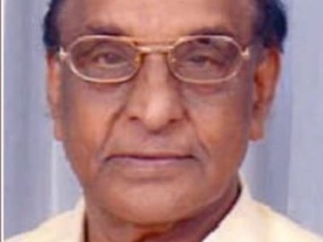 Veteran Filmmaker T Rama Rao Passes Away, Anupam Kher Mourns Demise ...