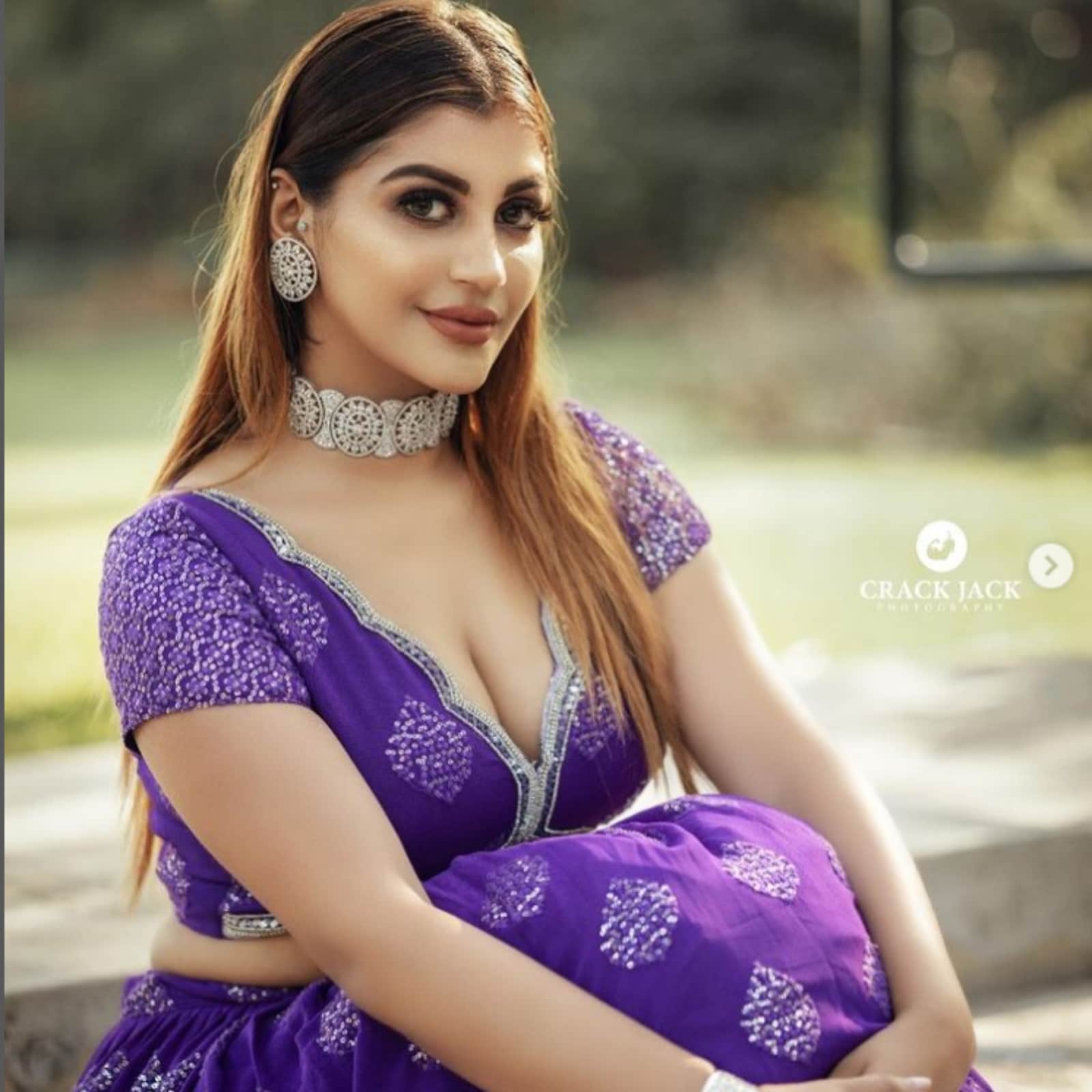 Tamil Actress Yashika Anand To Get Hitched