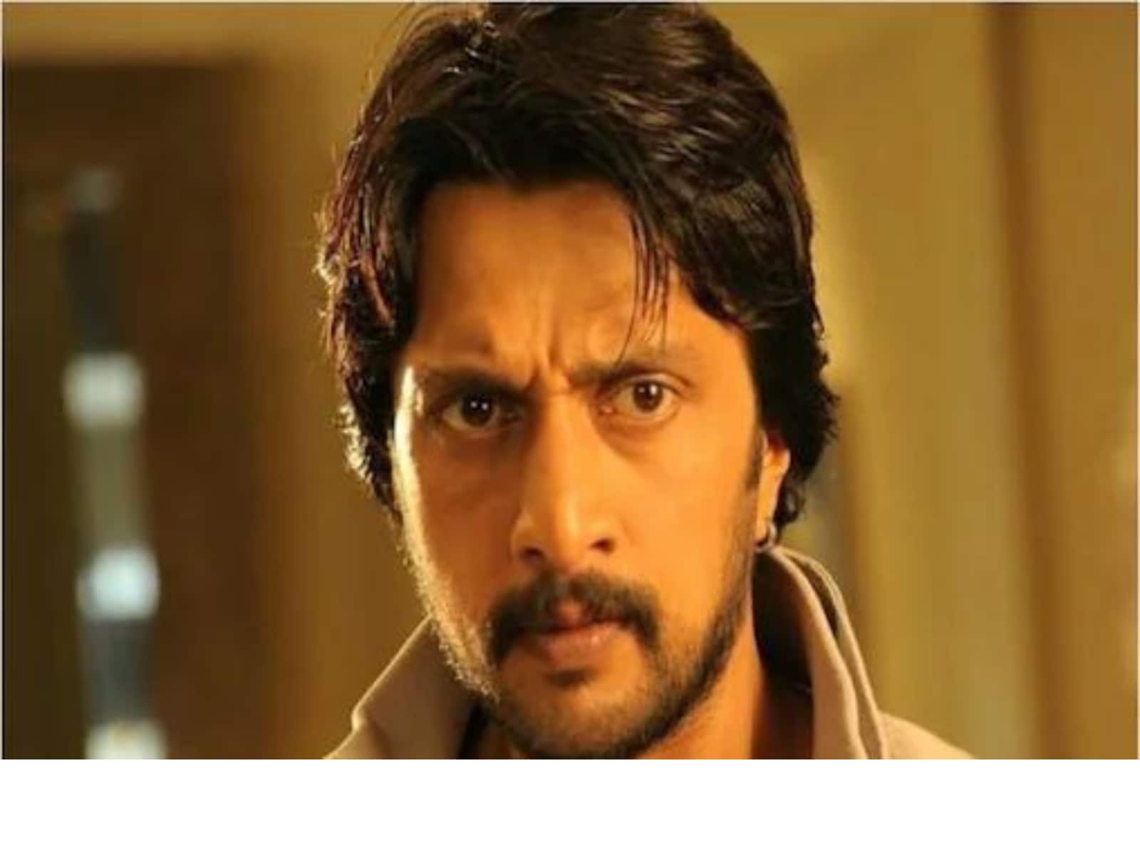 Kannada Star Sudeep Praises KGF2; Says Hindi 'Not a National Language' Kannada Star Sudeep Praises KGF2; Says Hindi 'Not a National Language'