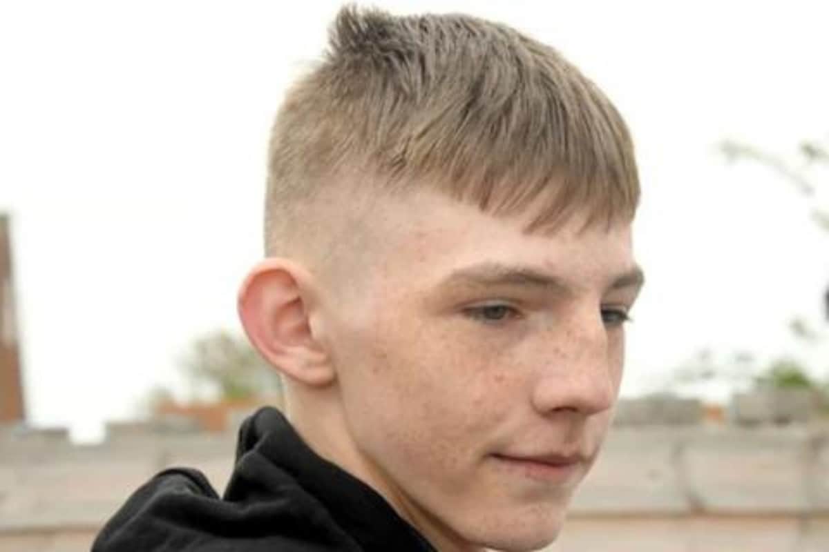 14-Year-Old Uk Student Put In Isolation At School For 'Extreme Haircut'