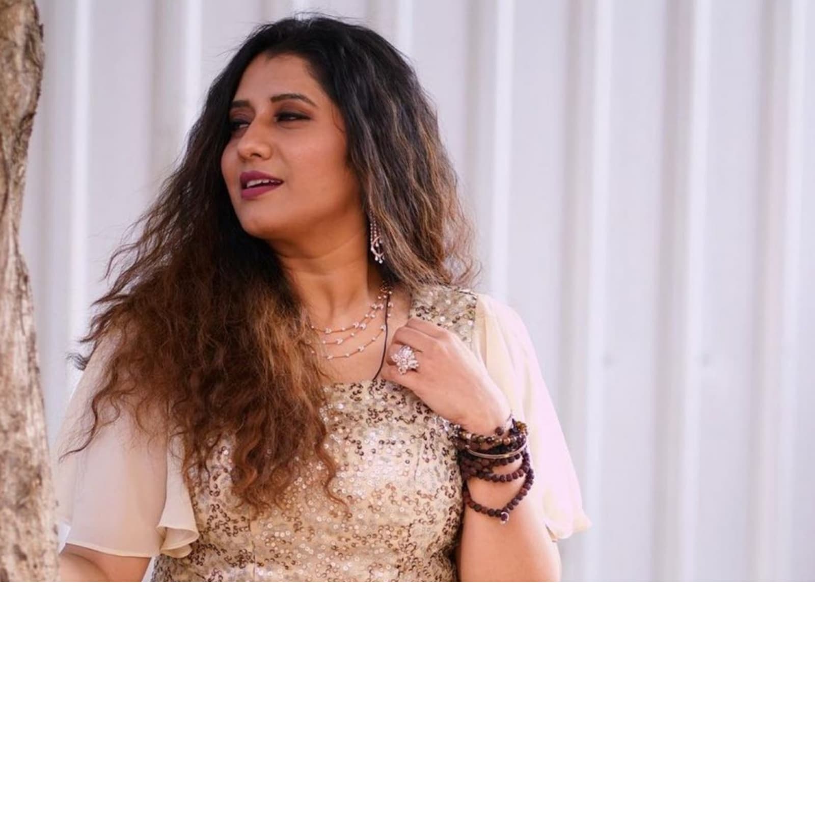 Noorin Shereef Sex - Vijay TV Anchor Priyanka Deshpande's Transformation Leaves Her Fans  Awestruck - News18
