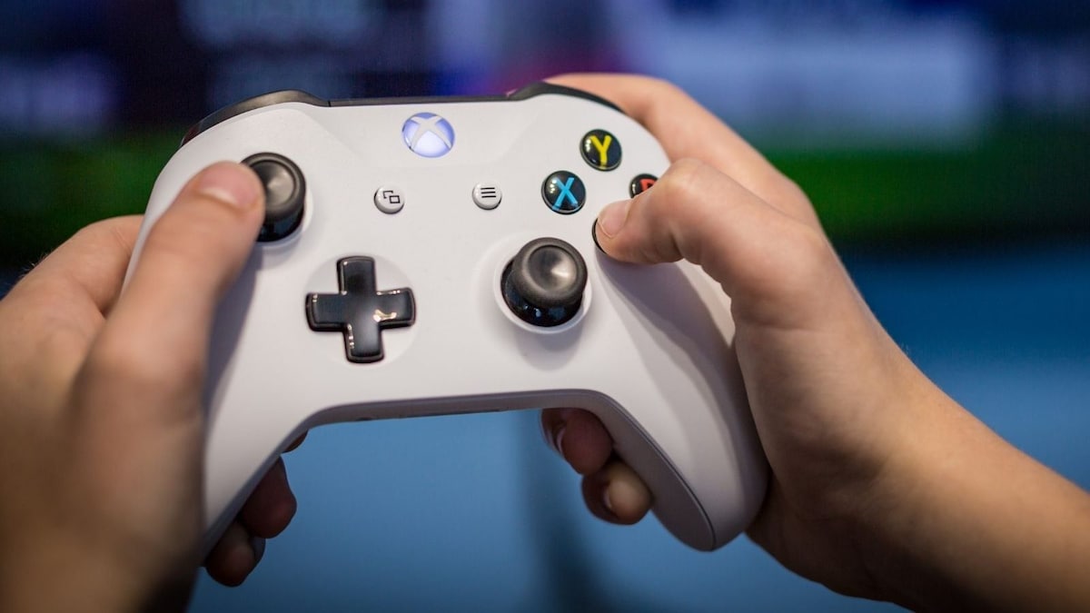 Microsoft plans to launch Xbox mobile game store to rival Google