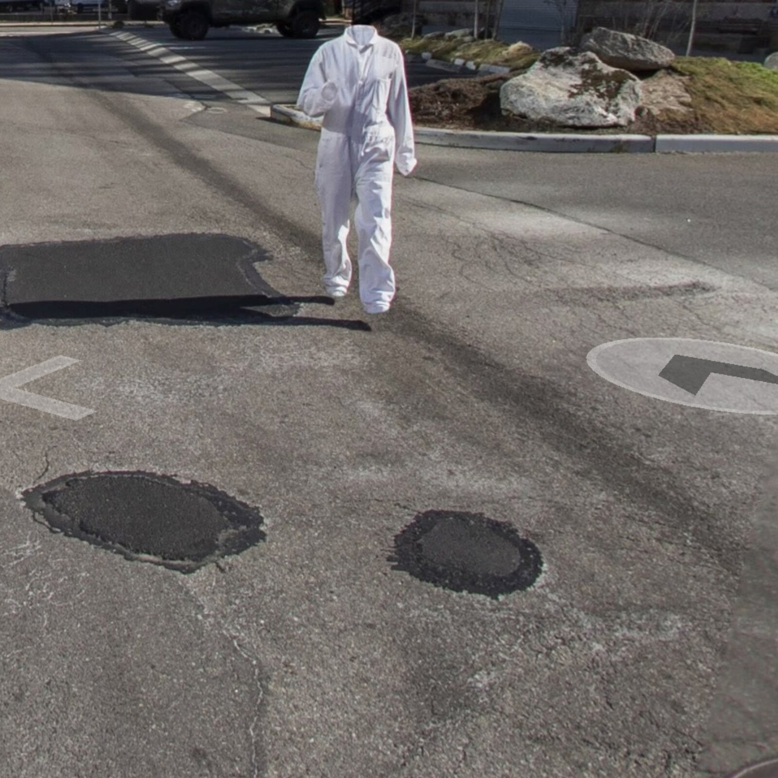 Headless Man' Spotted in New York City on Google Maps Creeps out Users -  News18