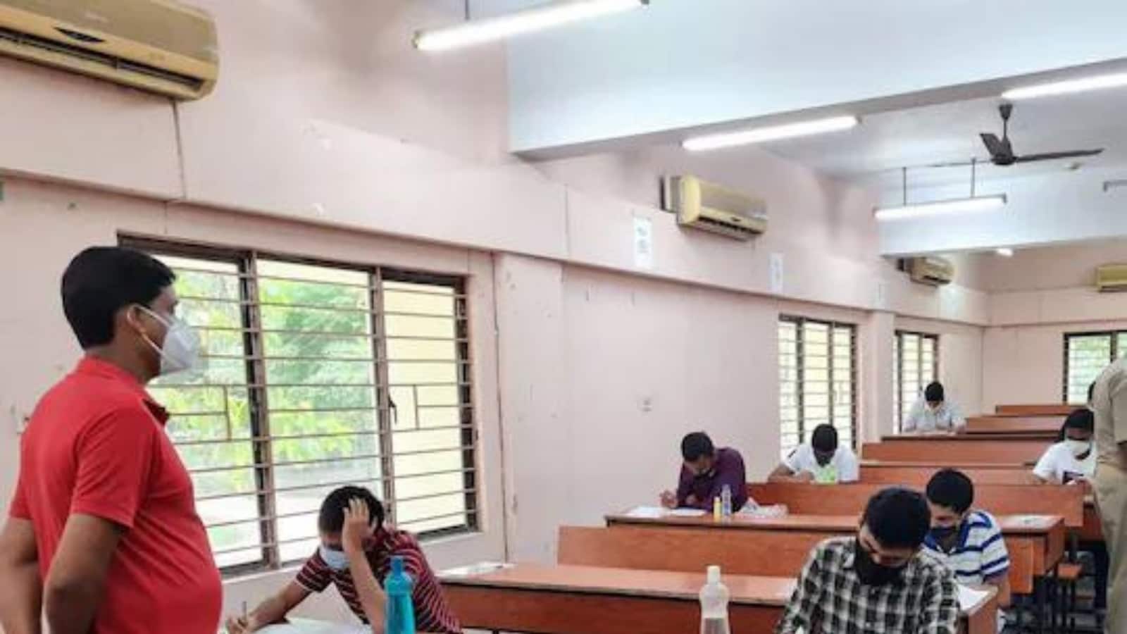 Students at Jadavpur University Protest Offline Exams, Authorities Suggest OpenBook Test