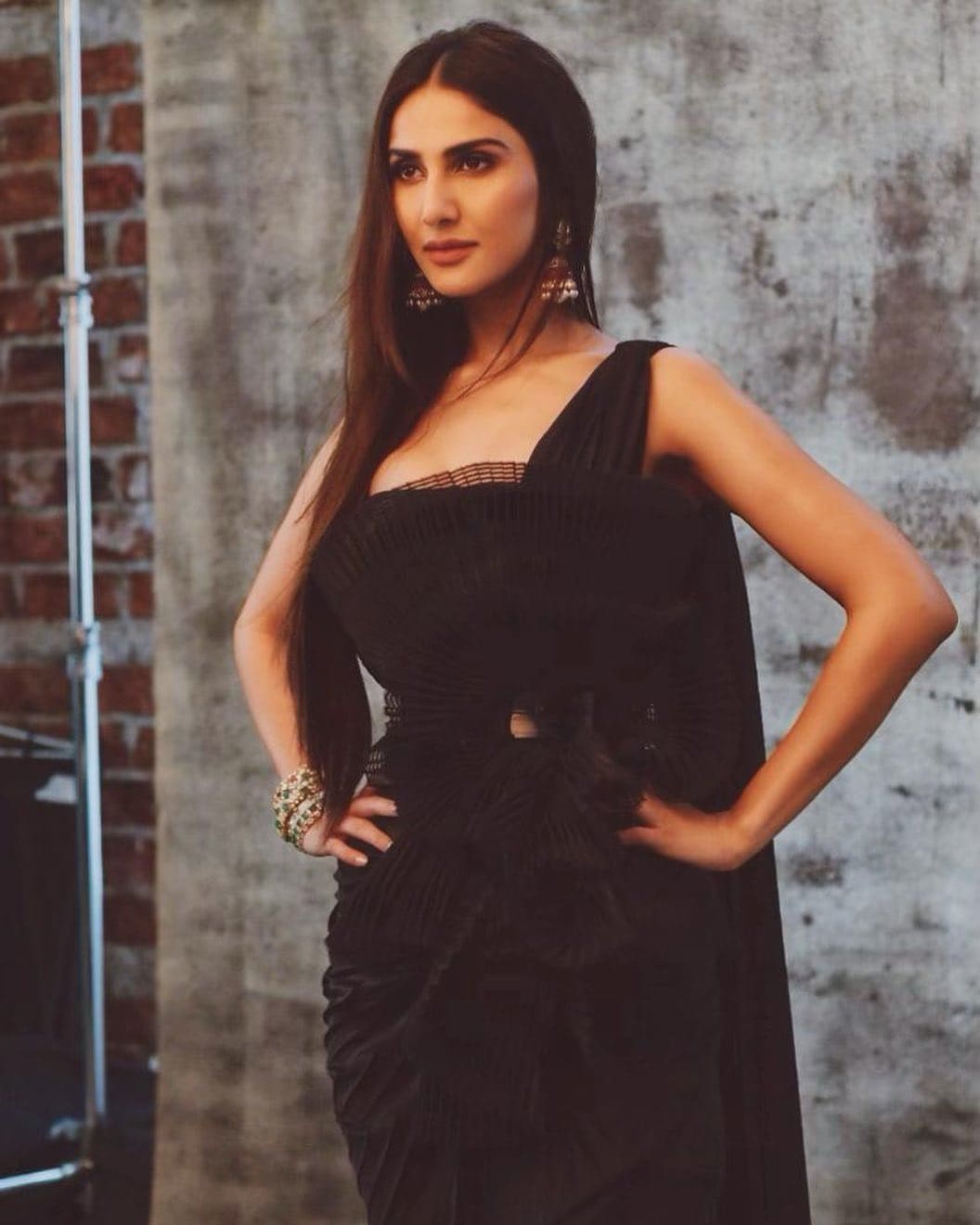 Vaani Kapoor stuns in Rs 74k black saree and bralette for ITA Awards.  Stunning pics - India Today