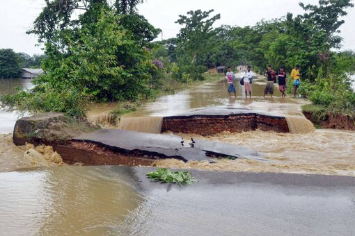 Flood Situation in Assam Remains Grim; Two More Die, 5.75 Lakh Affected ...