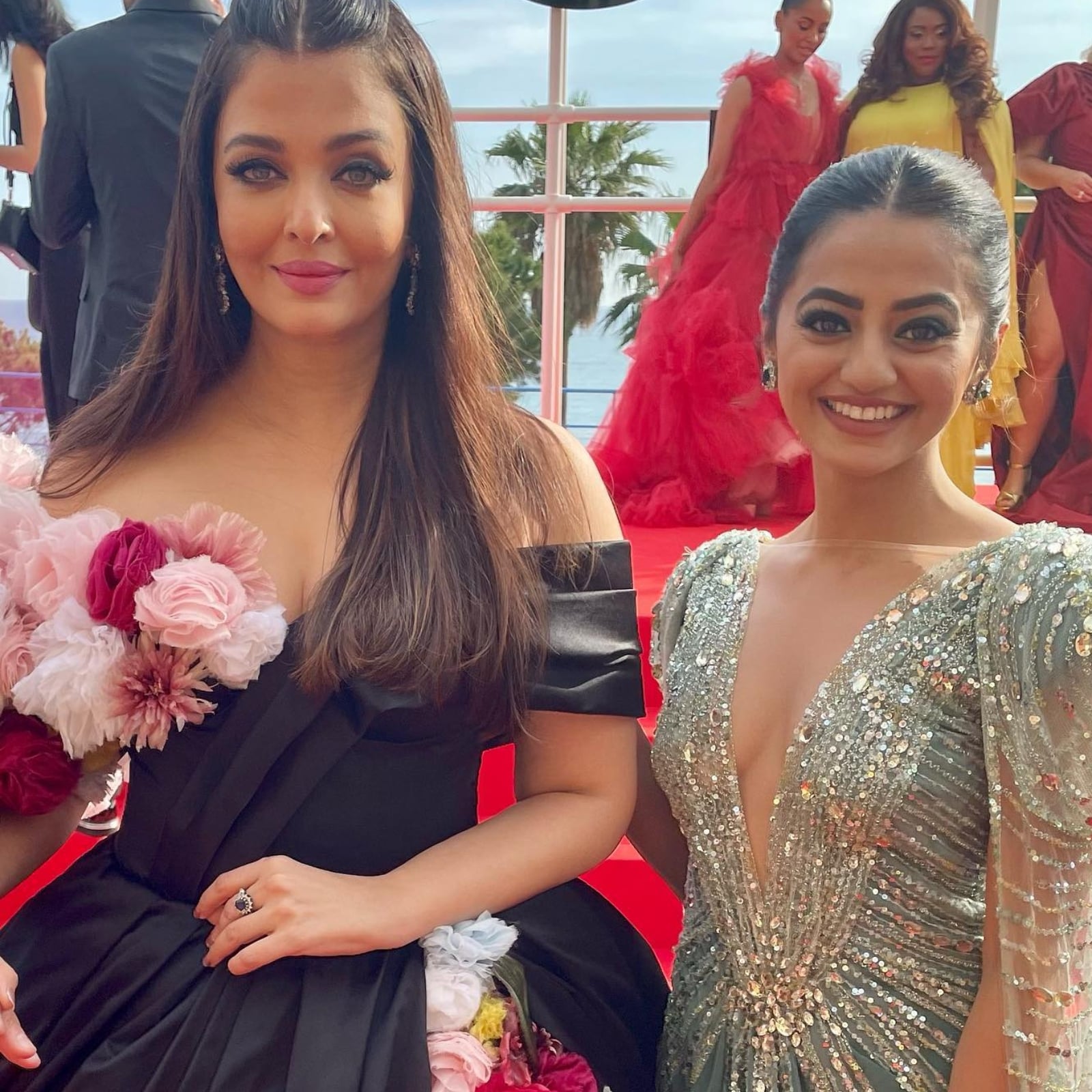 Helly Shah's Fangirl movement with Aishwarya Rai Bachchan at Cannes 2022!!