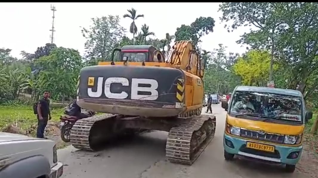What has changed in the police action this time is that they have employed a new strategy to curb such crimes --- using bulldozers. (News18)