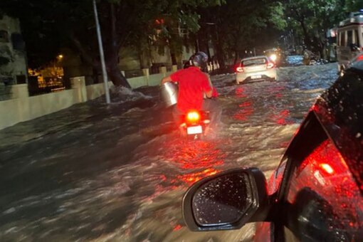 Waterlogging at Bengaluru's Wilson Garden after heavy rains. (Twitter/@dp_satish)