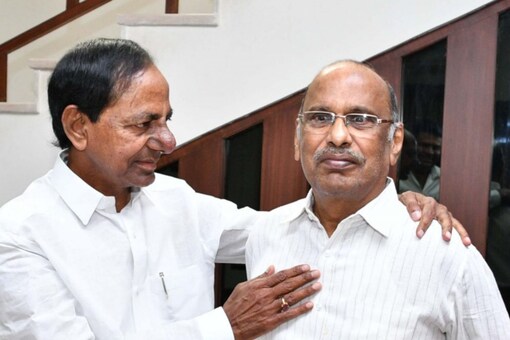 A file photo of Bojjala Gopalakrishna Reddy (R) with Telangana CM K Chandrasekhar Rao. (Image: special arrangement)