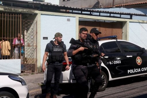 Brazil Drug Bust: Police Shoot Dead At Least 21 People in Rio de Janeiro  Slum