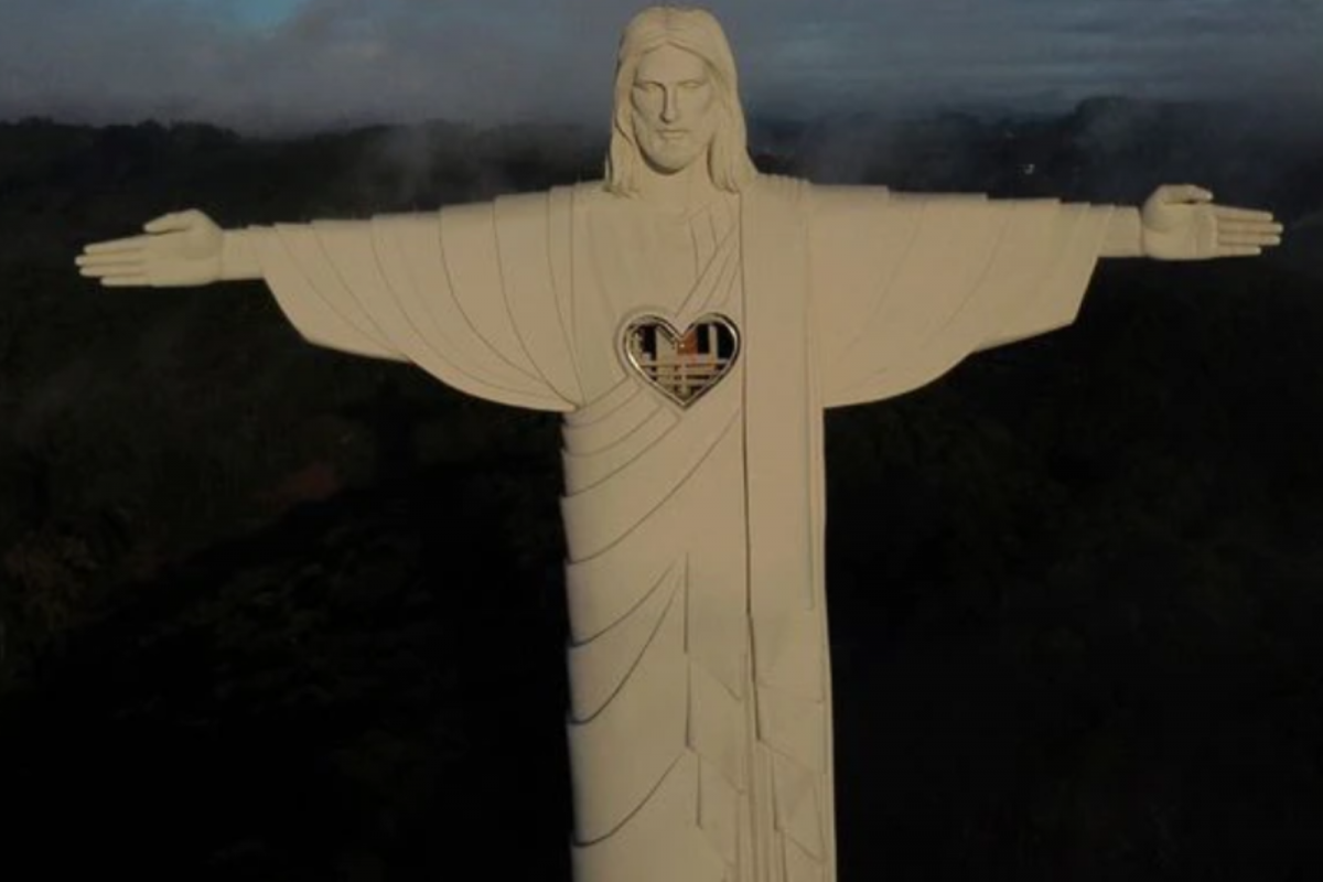 Brazil Gets New 141 Foot Christ Statue Taller Than Rio De Janeiro S Redeemer Brazil Gets New 141 Foot Christ Statue Taller Than Rio De Janeiro S Redeemer