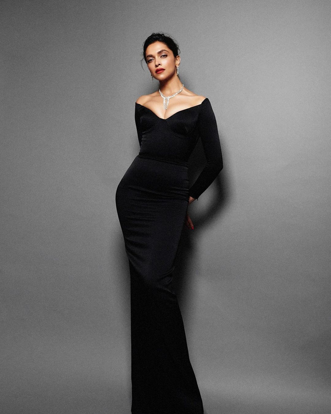 Deepika Padukone Picks A Louis Vuitton Shift Dress For Her First