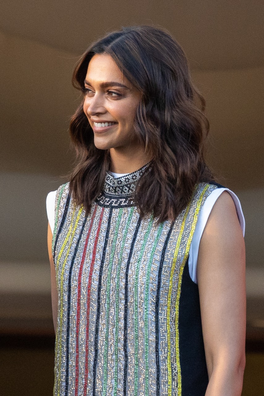 Cannes 2022: Deepika Padukone looks sassy in her…