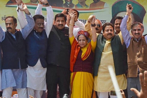 Newly appointed Himachal Pradesh Congress president Pratibha Singh and other Congress leaders during a rally at Chaura Maidan, Shimla, on Thursday. (PTI Photo)