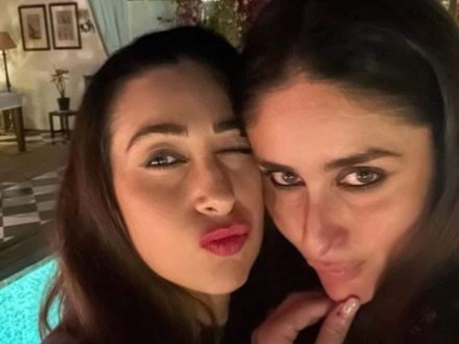 Selfie Point - 😍Vicky Kaushal and Katrina Kaif pose for a stunning selfie.😍  #katrinakaif #VickyKaushal #Hero #couple #bollywood #heroines #star #Selfie  #selfiechallenge #selfietime #selfiequeen #selfielovechallenge #couplegoals  #couple #cute ...