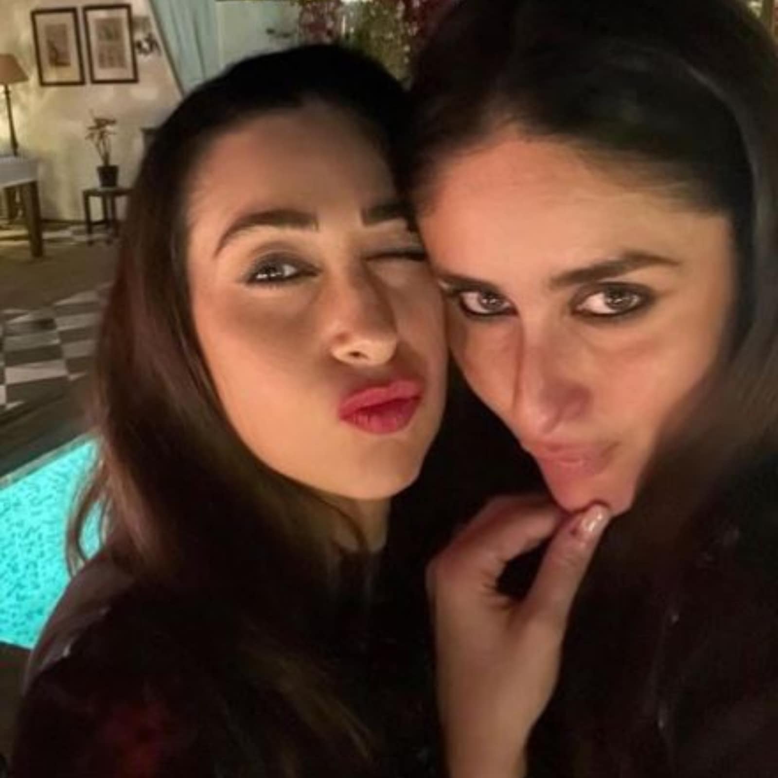 These no makeup selfies by Karisma Kapoor are everything at the