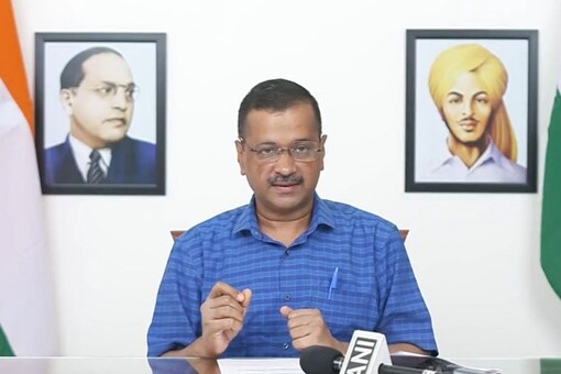 When some members of the general public raised various issues affecting them, the AAP leader said he will discuss them separately.(Image: AAP/screengrab)