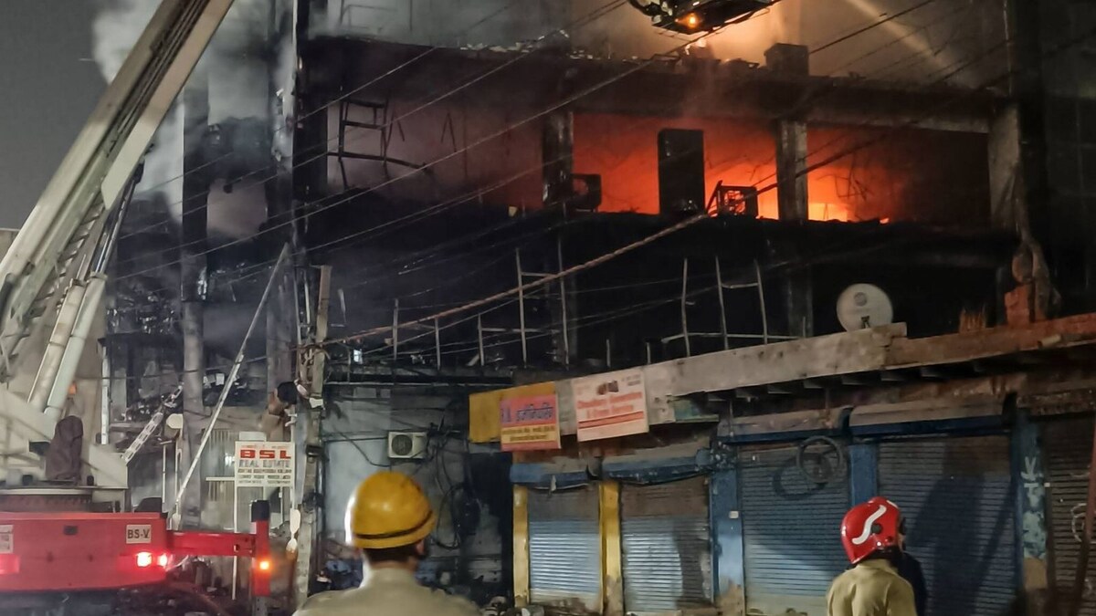 Delhi: 27 Dead, Several Feared Trapped in Fire Near Mundka Metro Station; Rescue Ops Underway