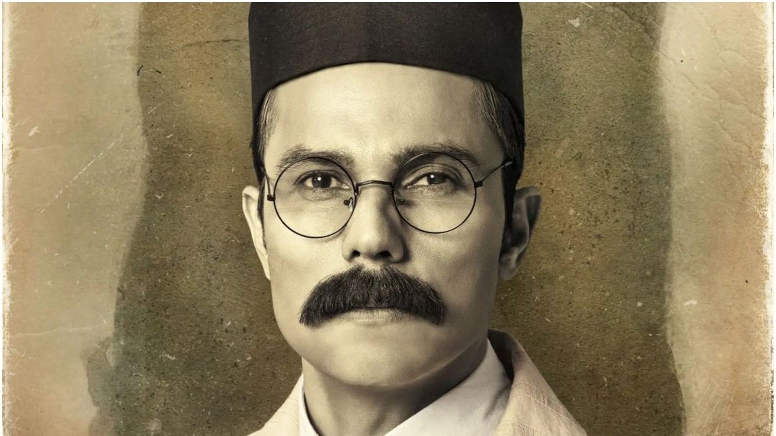 Randeep Hooda Unveils His First Look As Swatantra Veer Savarkar on ...