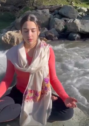 Sara Ali Khan meditating in Kashmir