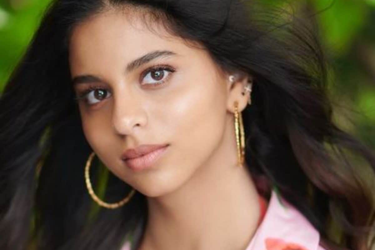 Suhana Khan Highlights Her Bling By Covering The Face In Her New Post