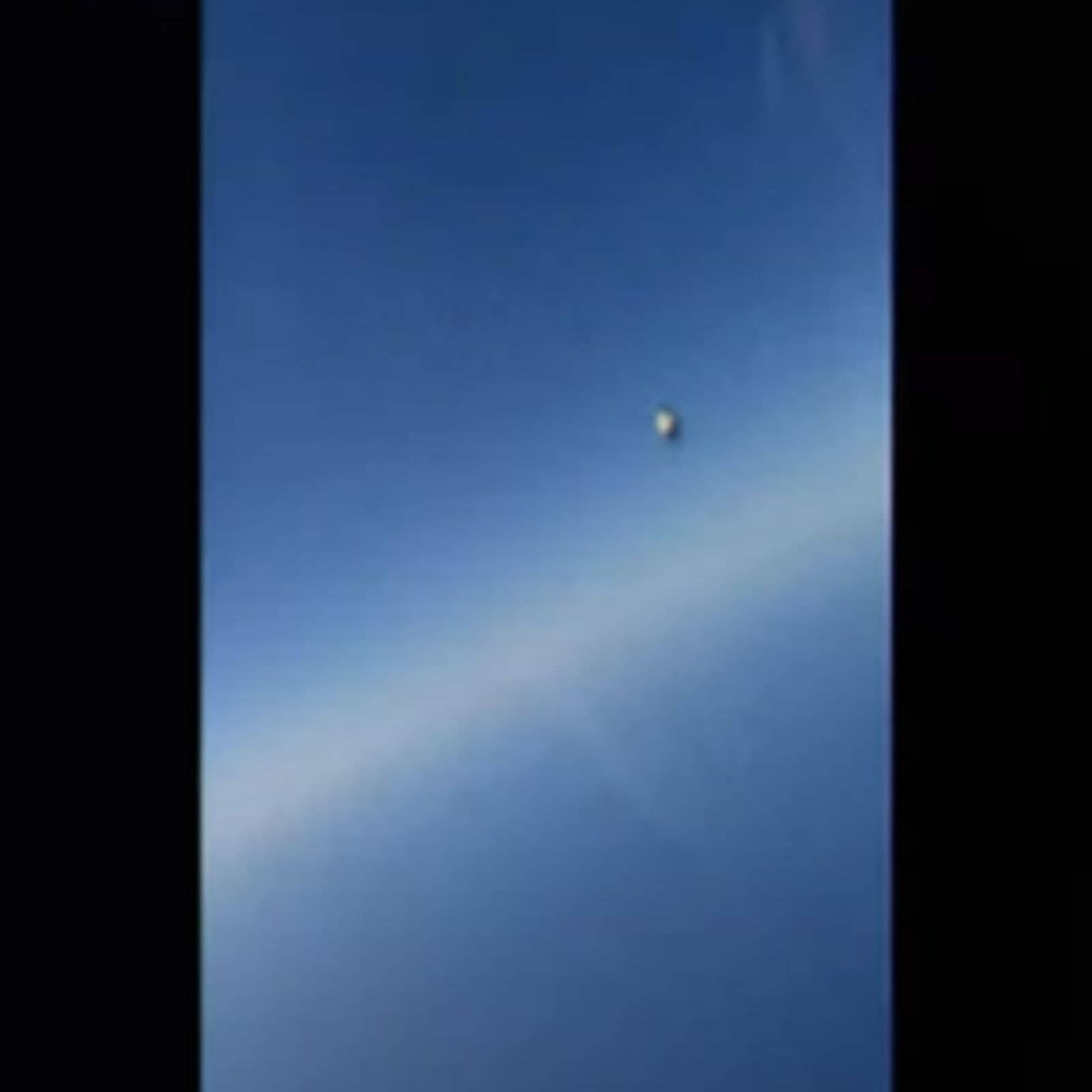 Do Aliens Exist Ufo Videos Shown By Pentagon At First Hearing In 50 Years