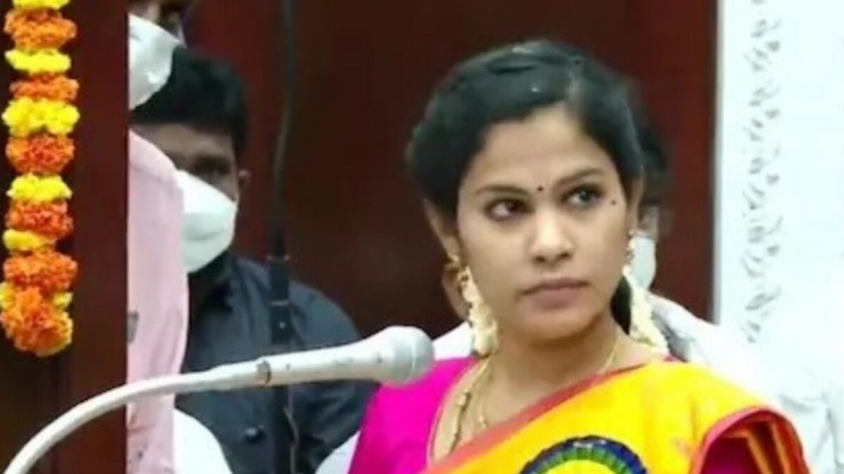 Chennai Mayor Priya Rajan Praises Udhayanidhi Stalin’s Nenjuku Needhi News18