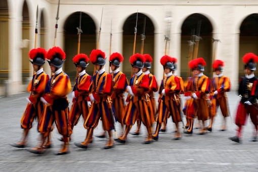 Swiss guards march at the Vatican. (Image: REUTERS/Tony Gentile/File)