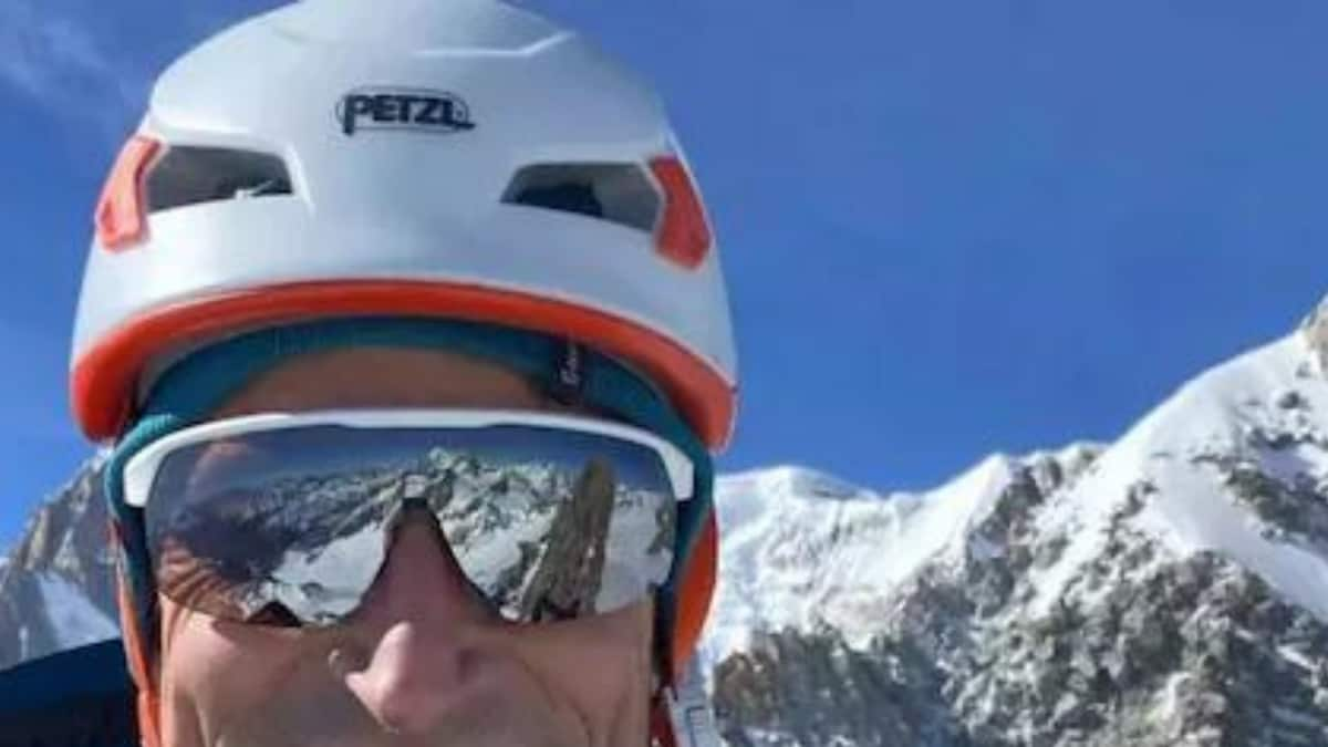 British Man Climbs Mount Everest 16th Time, Was Told He Would Never Walk Without Support